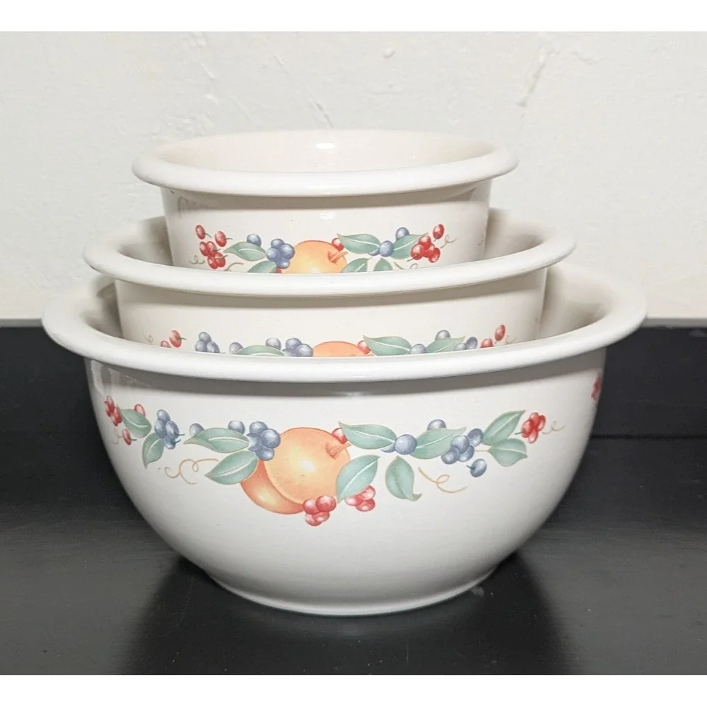 Vintage Corelle Abundance Nesting Mixing Bowls Set of Three 1 QT,‎ 2 QT, and 3QT